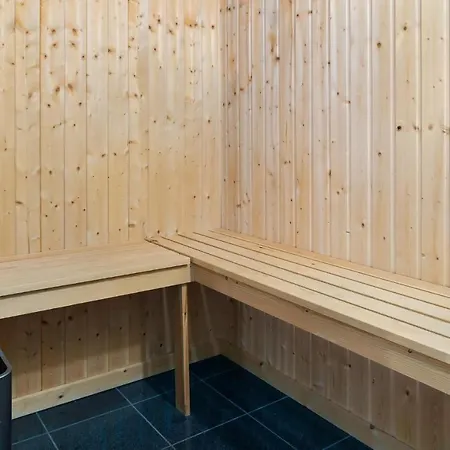 Beautiful Home In Rodby With Wifi Rødby