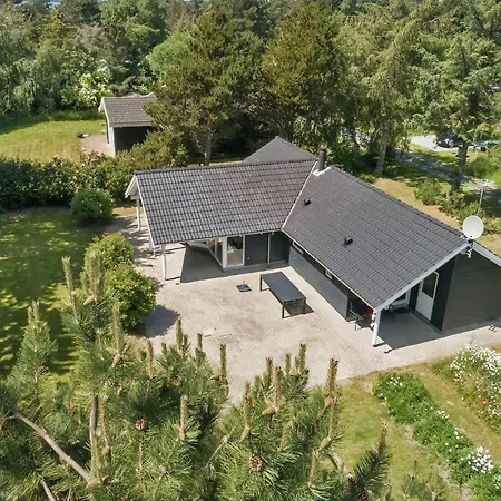 Beautiful Home In Rodby With Wifi * Rødby