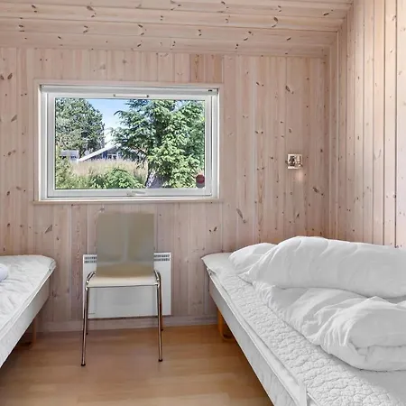 Holiday home Beautiful In Rodby With Wifi Kramnitse