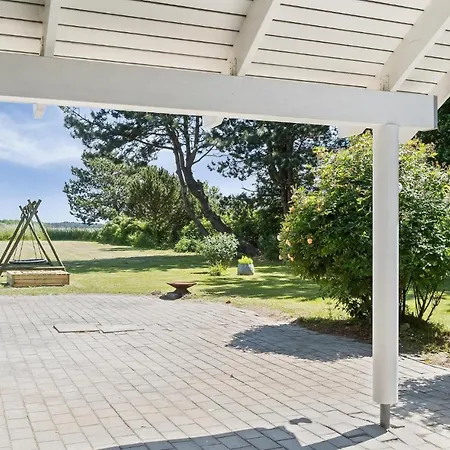 Beautiful Home In Rodby With Wifi * Rødby